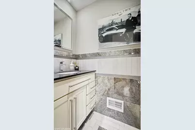 5654 N Manor Lane, Norwood Park, IL 60631 - Photo 9