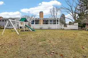 1919 Coach Dr, Naperville, IL 60565 - Photo 21