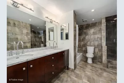 540 N Lake Shore Drive #421, Chicago, IL 60611 - Photo 11