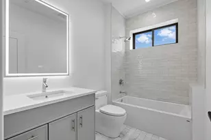 2471 N Clybourn Ave, Chicago, IL 60638 - Photo 9