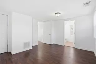 8047 45th Pl, Lyons, IL 60534 - Photo 17