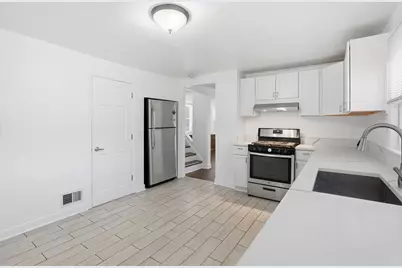 8047 45th Place, Lyons, IL 60534 - Photo 9