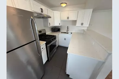 26 E Washington Avenue #1, Lake Bluff, IL 60044 - Photo 5