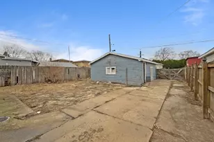 2024 Union St, Blue Island, IL 60406 - Photo 3