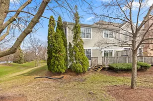 302 Roscommon Ct, Glen Ellyn, IL 60137 - Photo 27