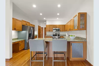 302 Roscommon Court, Glen Ellyn, IL 60137 - Photo 11