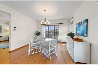 302 Roscommon Court, Glen Ellyn, IL 60137 - Photo 7