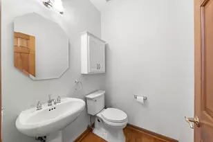 302 Roscommon Ct, Glen Ellyn, IL 60137 - Photo 25