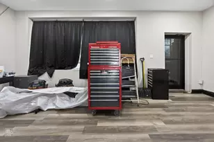 3327 W Columbus Ave, Chicago, IL 60652 - Photo 11