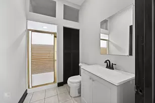 3327 W Columbus Ave, Chicago, IL 60652 - Photo 13