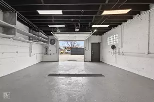 3327 W Columbus Ave, Chicago, IL 60652 - Photo 15