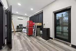 3327 W Columbus Ave, Chicago, IL 60652 - Photo 9