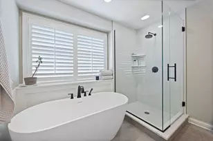 735 W 8th St, Hinsdale, IL 60521 - Photo 19