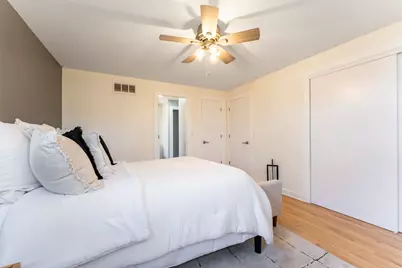 2205 Country Knoll Lane, Elgin, IL 60123 - Photo 7