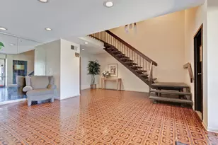 [Address not provided], Buffalo Grove, IL 60089 - Photo 3