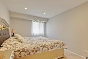 [Address not provided], Buffalo Grove, IL 60089 - Photo 15