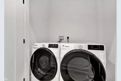 1625 W 13 Street #201, Chicago, IL 60608 - Photo 17