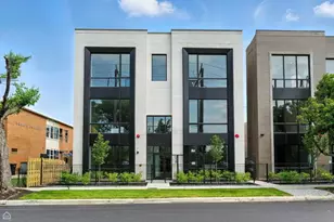 1625 W 13th St, Chicago, IL 60608 - Photo 1