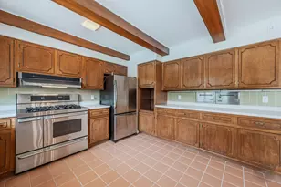 15600 Griswold Springs Rd, Plano, IL 60545 - Photo 11