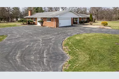 15600 Griswold Springs Road, Plano, IL 60545 - Photo 3