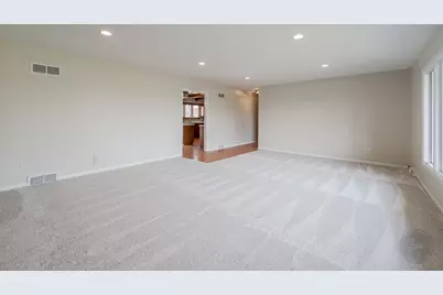 15600 Griswold Springs Road, Plano, IL 60545 - Photo 9