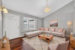 1531 Cumberland Pkwy, Algonquin, IL 60102 - Photo 3