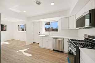 1315 McDaniel Ave, Evanston, IL 60201 - Photo 9