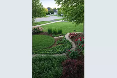 823 Columbia Circle, North Aurora, IL 60542 - Photo 5