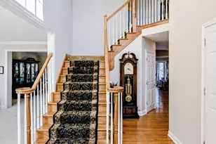 823 Columbia Cir, North Aurora, IL 60542 - Photo 5