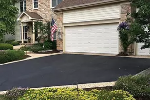 823 Columbia Cir, North Aurora, IL 60542 - Photo 3