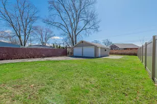 3137 176th St, Lansing, IL 60438 - Photo 13