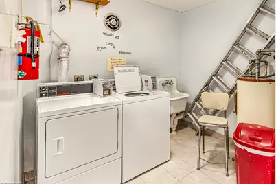 [Address not provided], Oak Lawn, IL 60453 - Photo 13