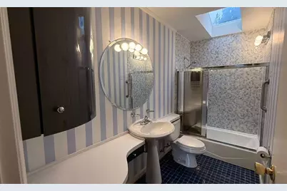 5714 Crain Street, Morton Grove, IL 60053 - Photo 9