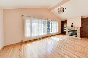 5714 Crain St, Morton Grove, IL 60053 - Photo 7