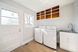 99 Essex Rd, Elk Grove Village, IL 60007 - Photo 35