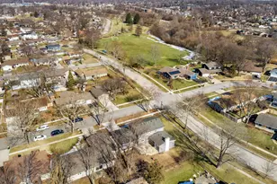 99 Essex Rd, Elk Grove Village, IL 60007 - Photo 41