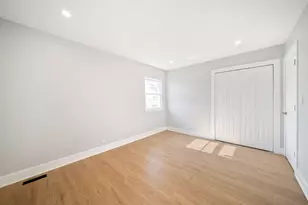 99 Essex Rd, Elk Grove Village, IL 60007 - Photo 27