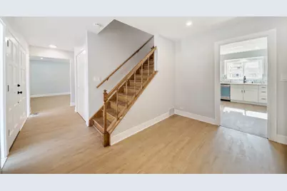 99 Essex Road, Elk Grove Village, IL 60007 - Photo 9