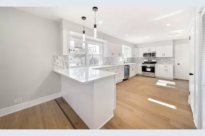 99 Essex Road, Elk Grove Village, IL 60007 - Photo 15