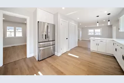 99 Essex Road, Elk Grove Village, IL 60007 - Photo 21