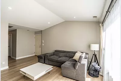 383 Woodview Circle #C, Elgin, IL 60120 - Photo 5