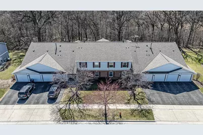 383 Woodview Circle #C, Elgin, IL 60120 - Photo 3