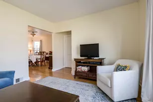 526 N Lombard Ave, Oak Park, IL 60302 - Photo 5