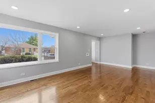 15566 Gouwens Ln, South Holland, IL 60473 - Photo 7