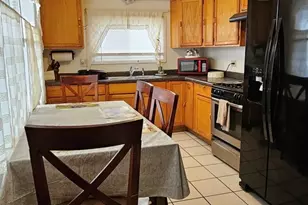 2926 Sussex Ave, Markham, IL 60428 - Photo 9