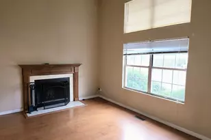 216 Ivy Ct, Streamwood, IL 60107 - Photo 3