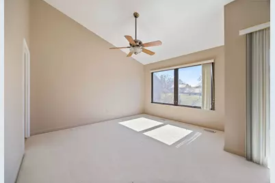 97 W Thornhill Lane #A, Lake Barrington, IL 60010 - Photo 7