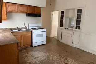 5925 S Rockwell St, Chicago, IL 60629 - Photo 7