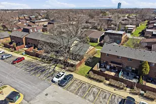 1S300 Stratford Ln, Villa Park, IL 60181 - Photo 23