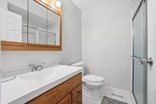 1S300 Stratford Ln, Villa Park, IL 60181 - Photo 7